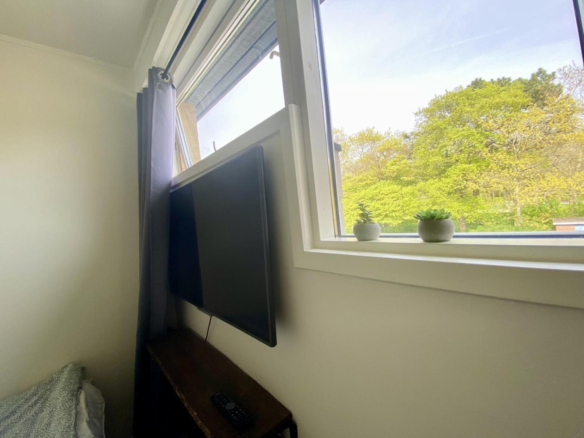 רנדרס New Apartment - Close To City Center מראה חיצוני תמונה